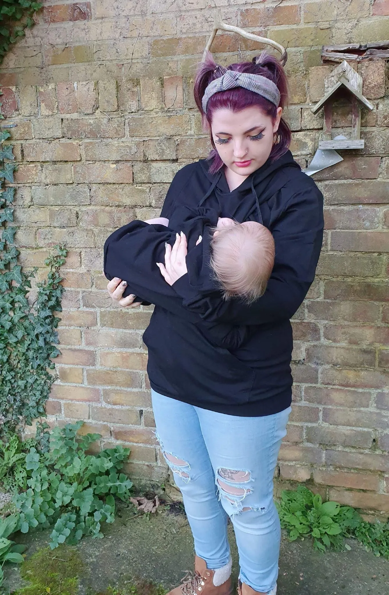 Black Breastfeeding Hoodie