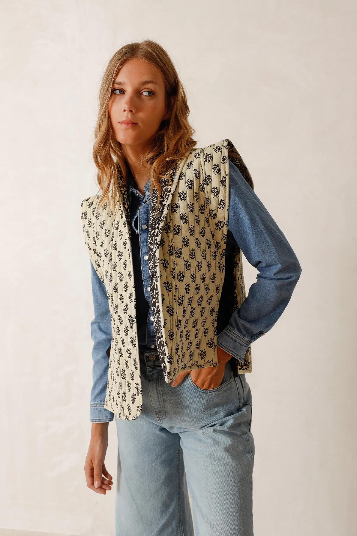 ETHNIC REVERSIBLE VEST