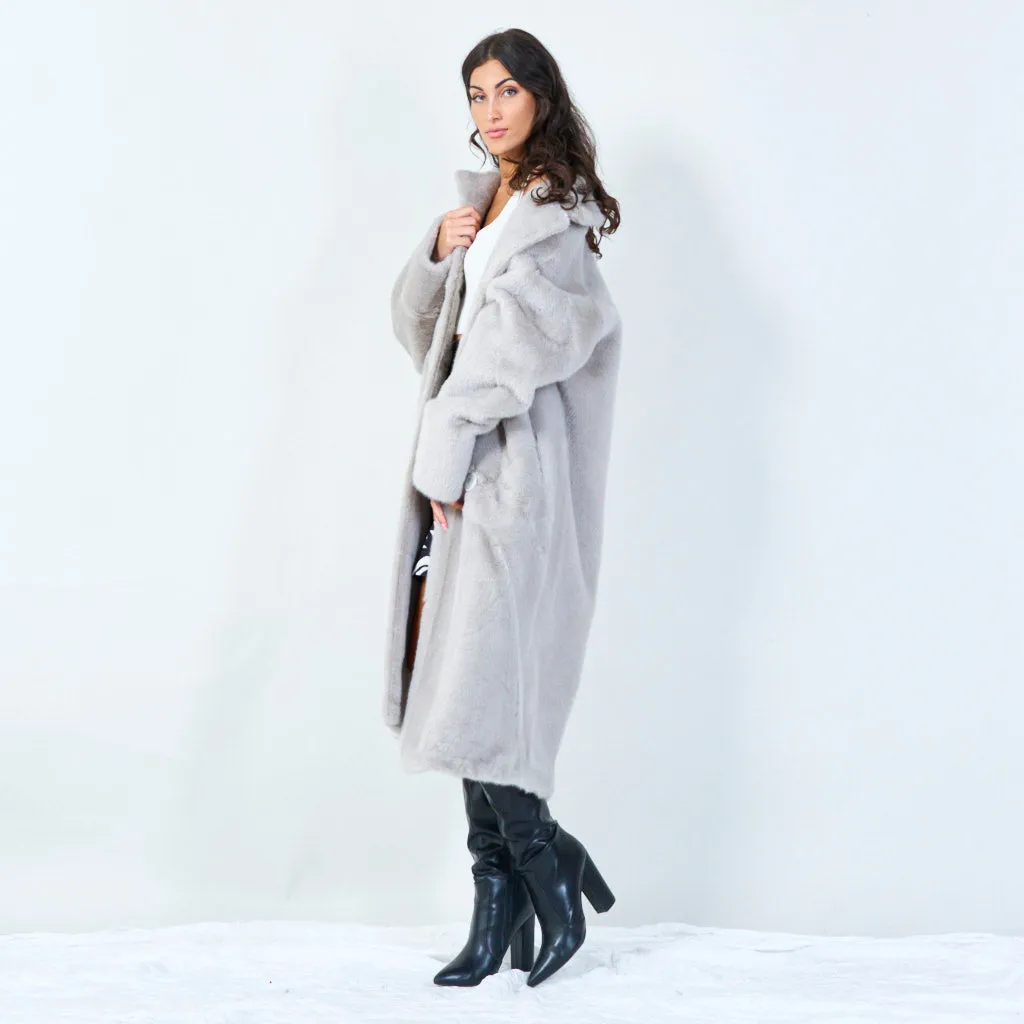 Oversized faux fur coat wholesale