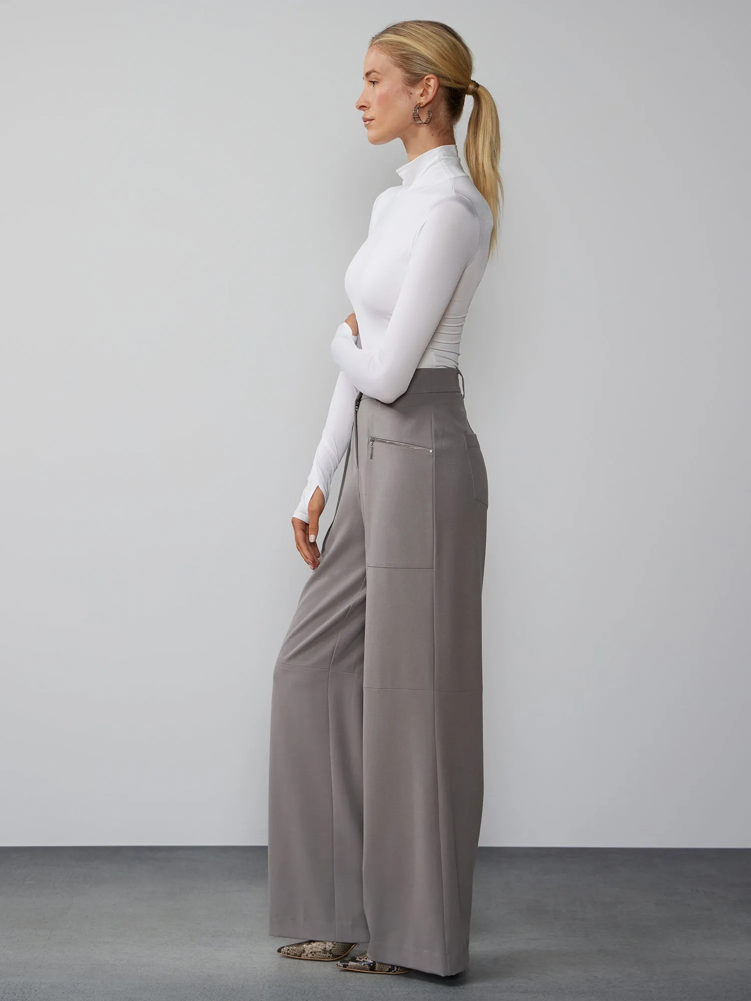 Wide Leg Relaxed Fit Pant